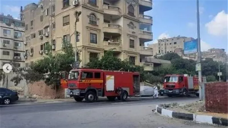اندلاع حريق هائل داخل كومباوند سكنى فى سموحة