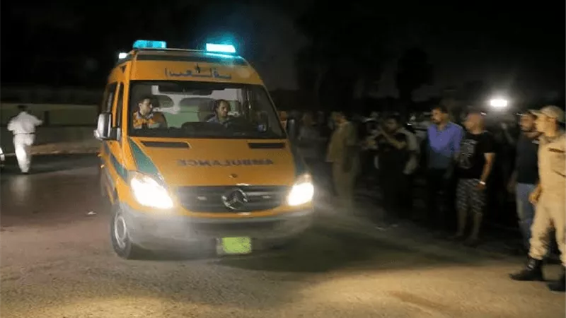 بالأسماء.. مصرع وإصابة 12 شخصًا جراء تصادم سيارتين بالطريق الصحراوي الشرقي