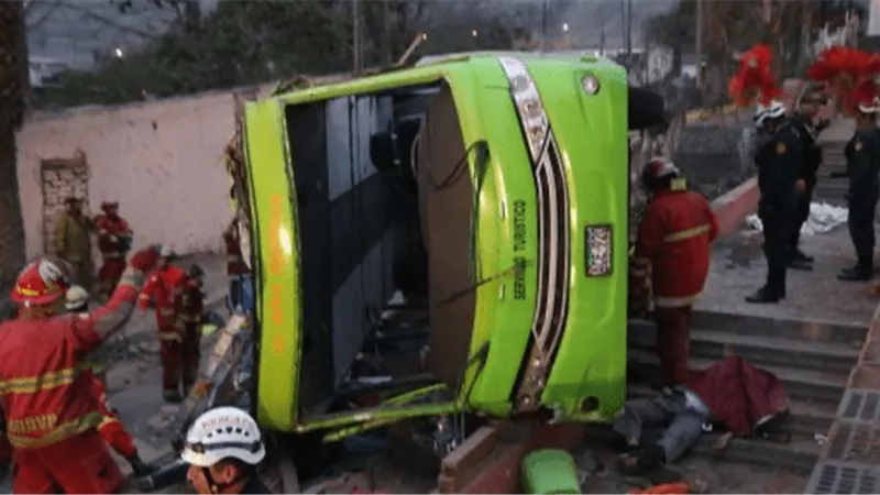 اندلاع النيران في حافلة بولاية «ماديا براديش» يودي بحياة 26 شخصا