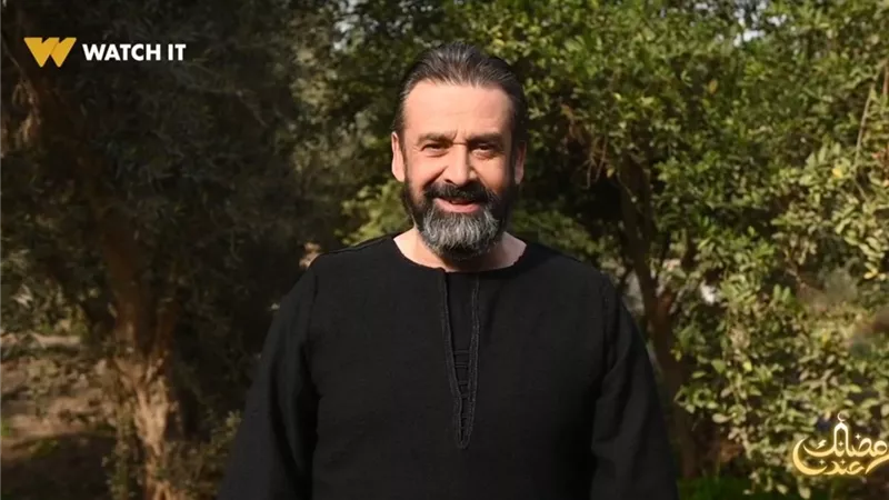 كريم عبد العزيز يروج لمسلسل 