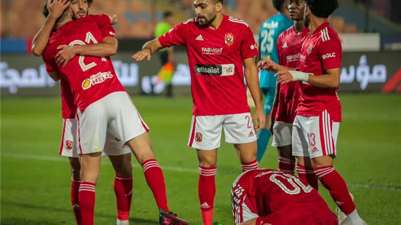 تردد القناة الناقلة لموقعة نهائي دوري الأبطال بين الأهلي والوداد