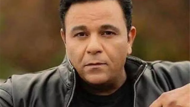 محمد فؤاد لـ ياسمين عز: رافعة راسنا انتي على طول