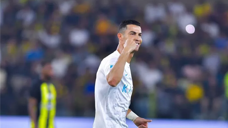 رونالدو يضيء سماء النصر: هدفه القاتل يتوج انتصاراً رائعاً على التعاون في ختام العام