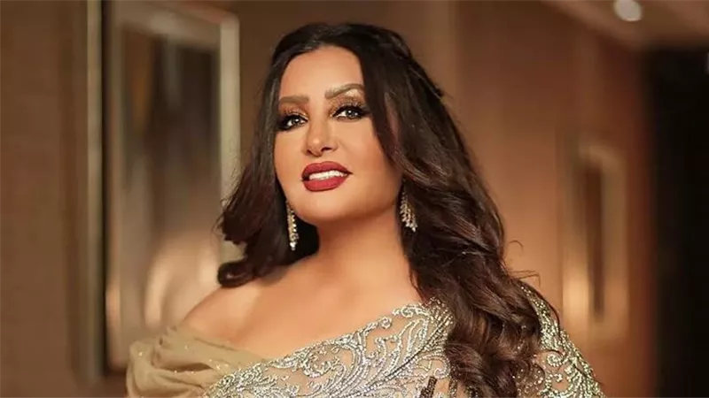 نبيلة عبيد تنعي لطيفة فى وفاة والدتها