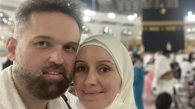محمد محمود عبد العزيز يستقبل العام الجديد بالعمرة