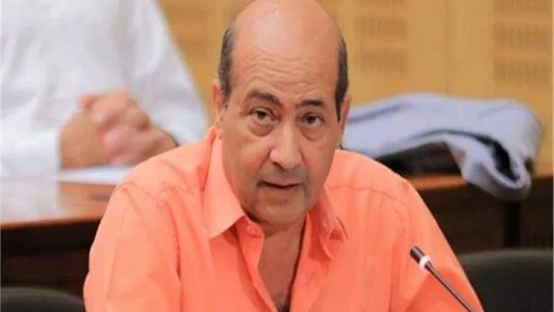 بعد طلب إعادة صياغة سيرة 
