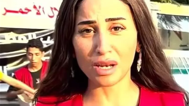 دينا الشربينى تشارك فى فريق متطوعي الهلال الأحمر لمساندة غزة