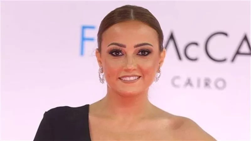 بشرى عن رسالة تهديد أنغام: لازم تترجم للغات مختلفة وتوصل لكل الشعوب