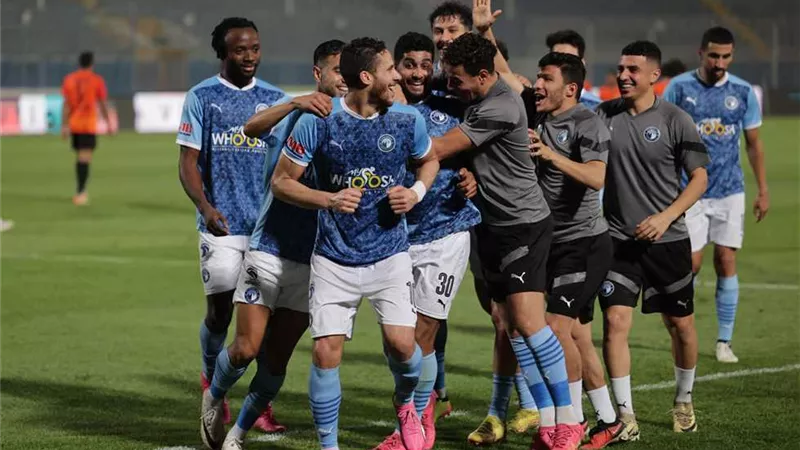 بيراميدز يطيح بالجونة ويتصدر الدوري