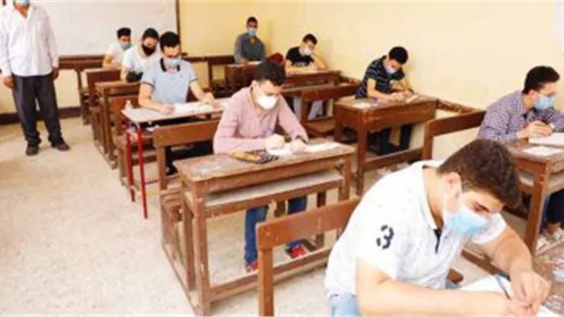 اليوم..طلاب الثانوية العامة يؤدون  امتحان الاقتصاد والإحصاء