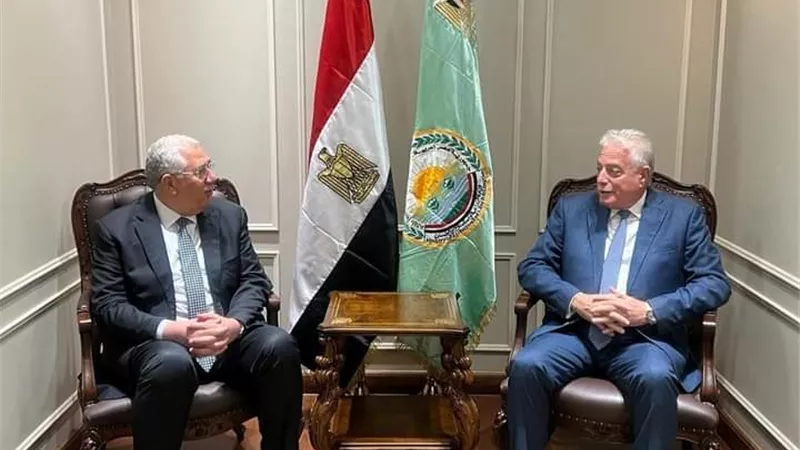 وزير الزراعة يبحث مع محافظ جنوب سيناء دعم الاستثمار الزراعي