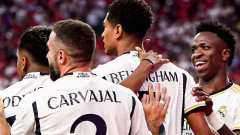 بعد 47 يوم.. انشيلوتي يعلن تشكيل ريال مدريد وعودة فينيسيوس 