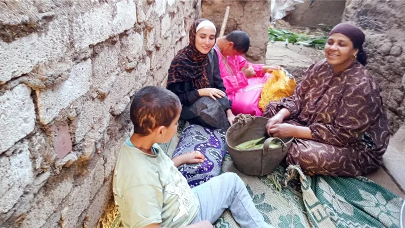 ست بـ 100 راجل الحاجة شهديّة بنت المنوفية.. مدرسة في الرضا والصبر