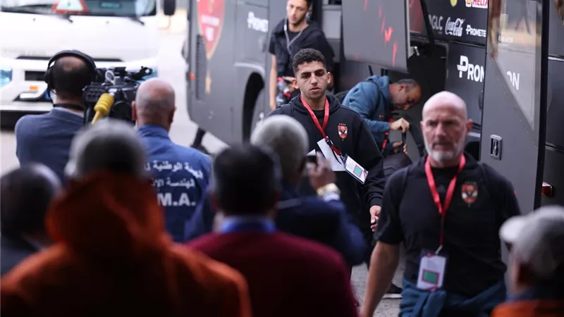 عودة كوكا تحمل الأمل: الأهلي يواجه يانج بتشكيل جديد ومفاجآت في الوسط