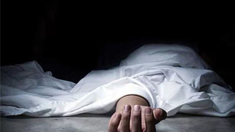 بسبب السرعة الزائدة.. شاب يعمل بخدمة الدليفري يلقى حتفه بحادث تصادم 