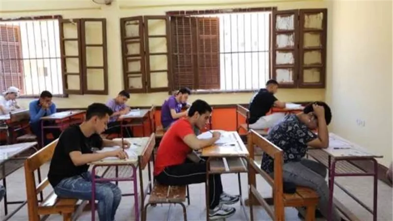 جروبات الغش تزعم نشر أسئلة امتحان العربى للثانوية العامة 