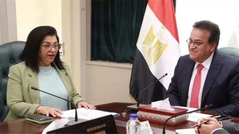 عبد الغفار يناقش مع ممثل الصحة العالمية استعدادات المؤتمر العالمي للسكان والصحة
