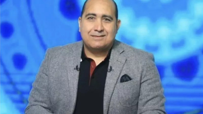 خدعة تلفزيونية تورط مقدم برنامج في مأزق.. والتدخل السريع ينقذه