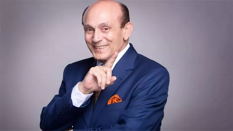 «بابا ونيس» مسيرة فنية حافلة بالأعمال الإبداعية في الكوميديا