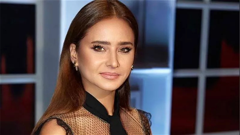 نيللي كريم تقبل اعتذار باسم سمرة وتعلق: 