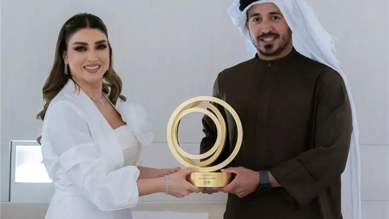 روجينا تعرب عن سعادتها بتكريمها في مهرجان الخليج للإذاعة والتلفزيون