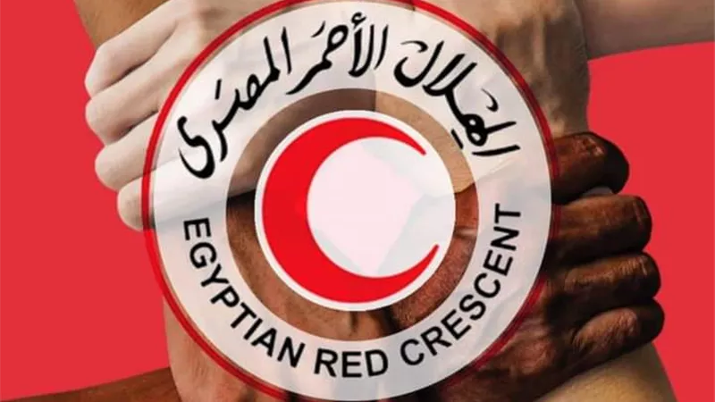 الهلال الأحمر المصرى: 84 شاحنة وصلت للشعب الفلسطينى عبر معبر رفح حتى الآن