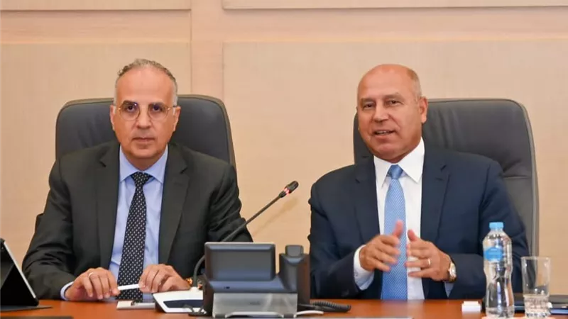 وزيرا «الري والنقل» يجتمعان للتنسيق فيما بين الوزارتين من موضوعات