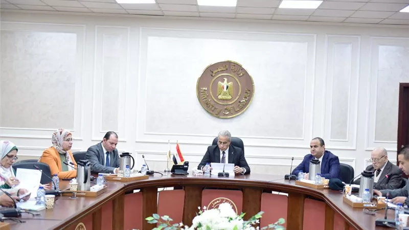 وزير العمل يترأس الجمعية العمومية غير العادية لمجلة العمل