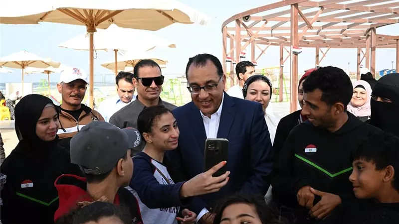 مدبولي يتفقد نادي وشاطئ 
