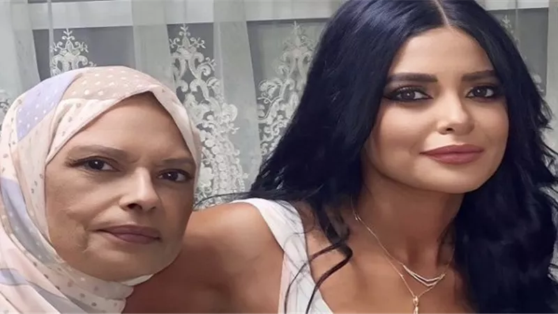 الموت يفجع الفنانة مروة الأزلي