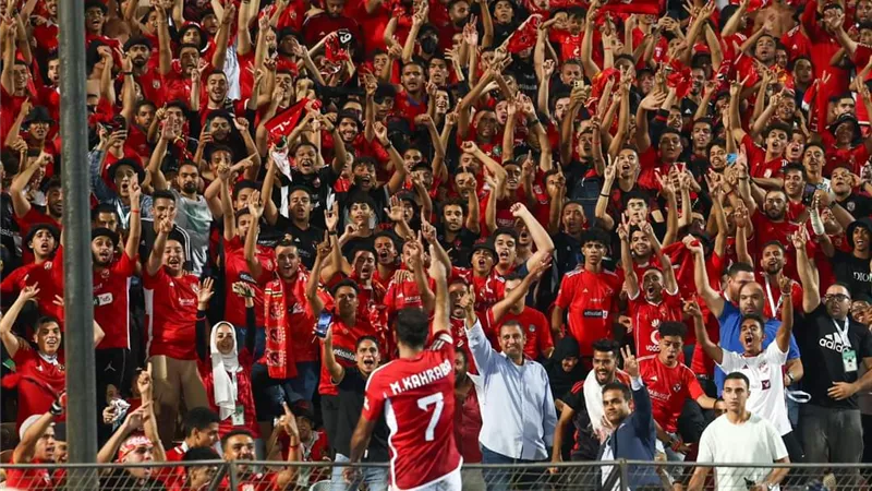 50 ألف مشجع لمباراة الشياطين الحمر أمام صن دوانز بالدوري الإفريقي