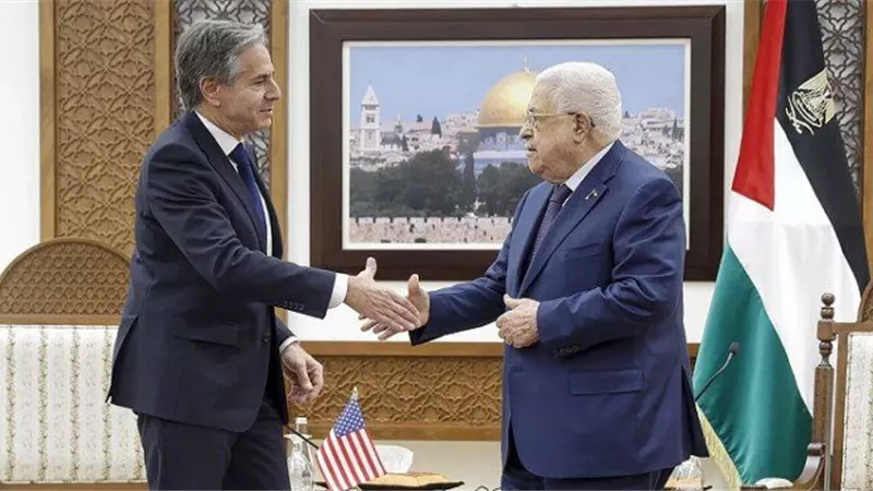 أبو مازن: غزة جزء لا يتجزأ من الدولة الفلسطينية ولا يمكن القبول بمخططات الاحتلال