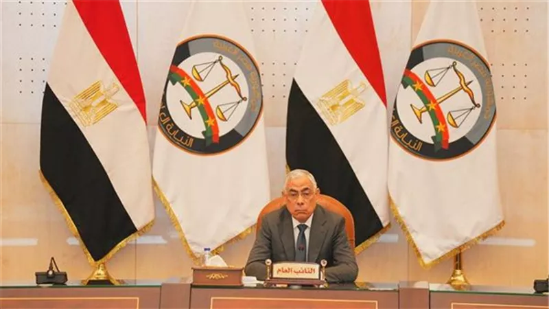 النائب العام يُحيل مدير عام الشئون الجمركية وأحد موظفي للمحاكمة الجنائية