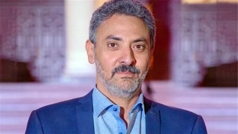 فتحي عبد الوهاب عن 