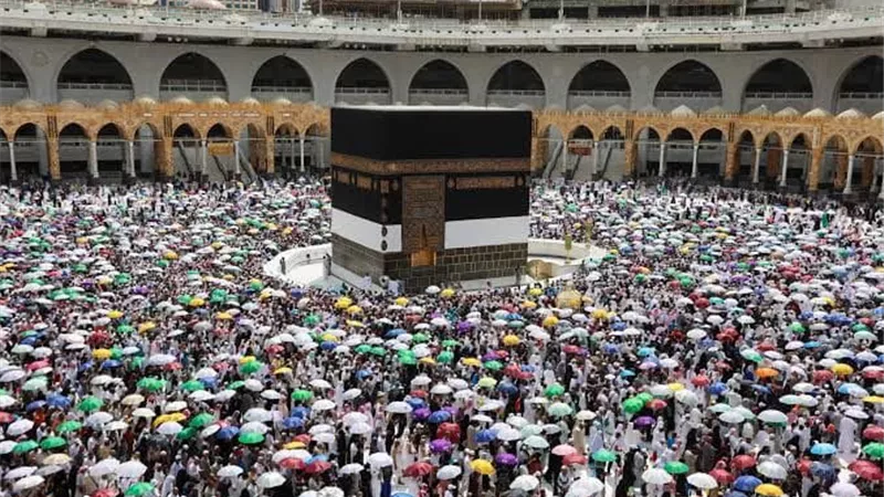 السياحة والآثار: تيسير 44 رحلة طيران إلى جدة والمدينة حتى الآن