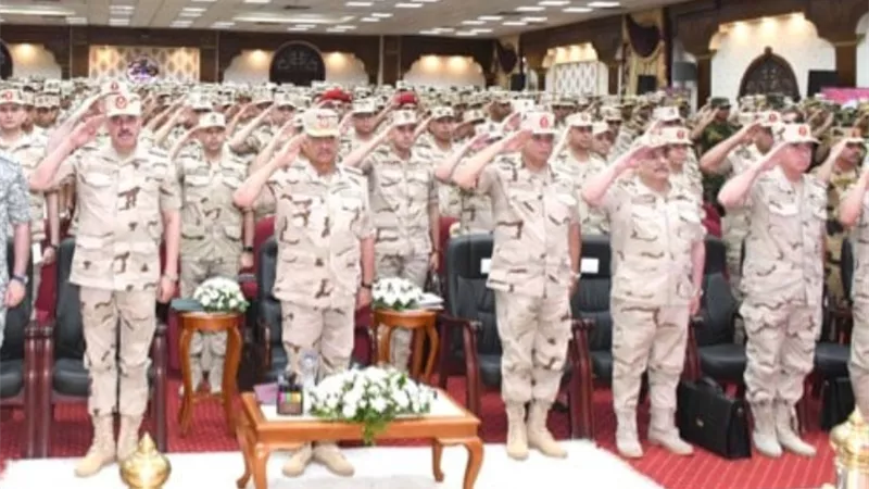 وزير الدفاع يصدق على قبول دفعة جديدة بالمعاهد الصحية للقوات المسلحة