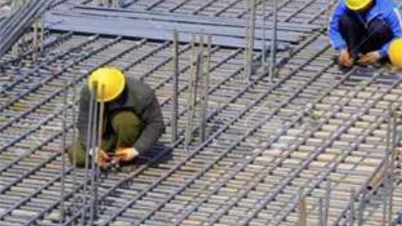 إنحدار أسعار مواد البناء بالأسواق التجارية