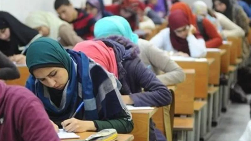 فتح تحقيق عاجل في واقعة تعدي مراقب على طالبة أثناء امتحانات الثانوية العامة