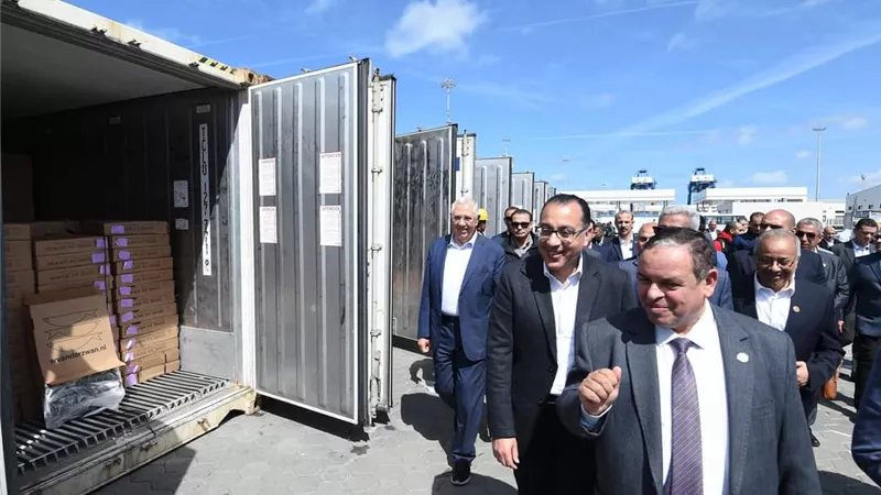 مدبولي يتفقد محطة 