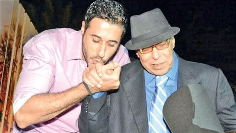 جنازة صلاح السعدني أخرهم.. تكرار أزمات جنازات وعزاء الفنانين مع الصحفيين