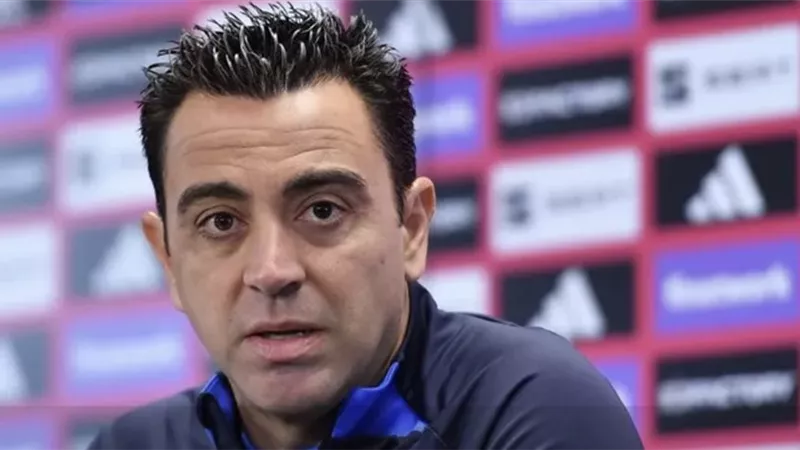 السوبر في الأفق: تشافي يبرز أهمية الاستعداد الذهني لبرشلونة في مواجهته للتحديات