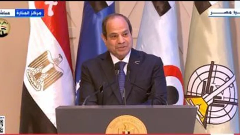 السيسي: الاستقامة طريق الخير ونواجه تحديات ومشاكل لها آثار وتأثير علينا