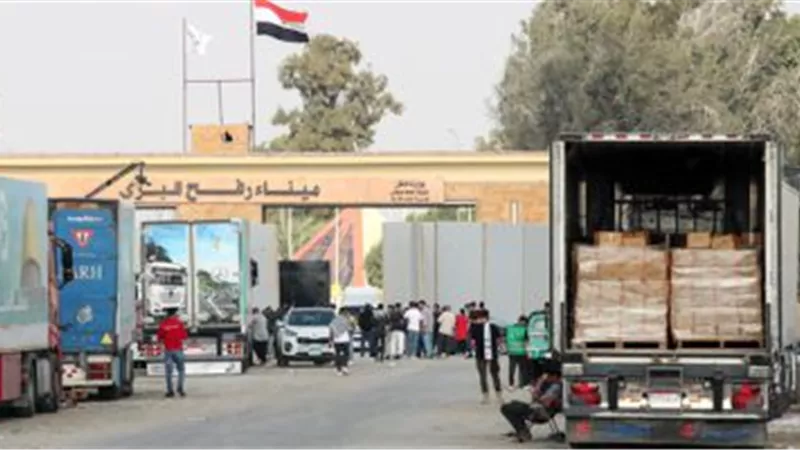 بعد ضربة إسرائيلية على سيارة إسعاف مصر ترفض إجلاء الرعايا الأجانب