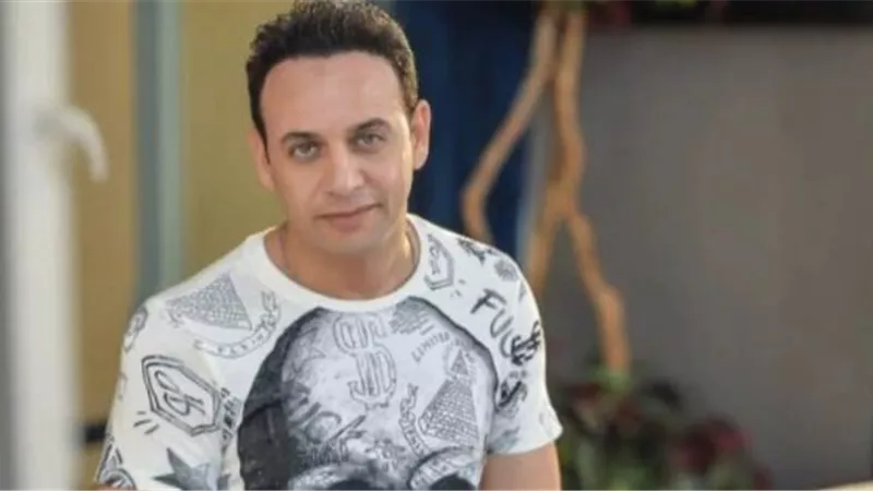 الموت يفجع الفنان مصطفى قمر