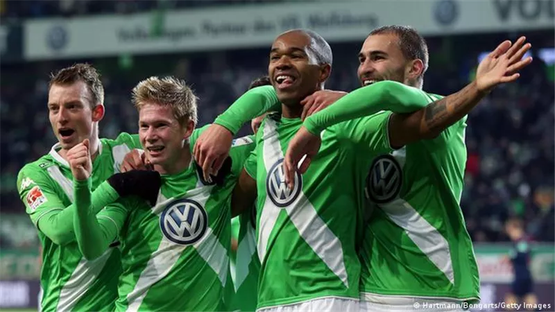 موعد مباراة شالكه ضد فولفسبورج في الدوري الألماني والقنوات الناقلة