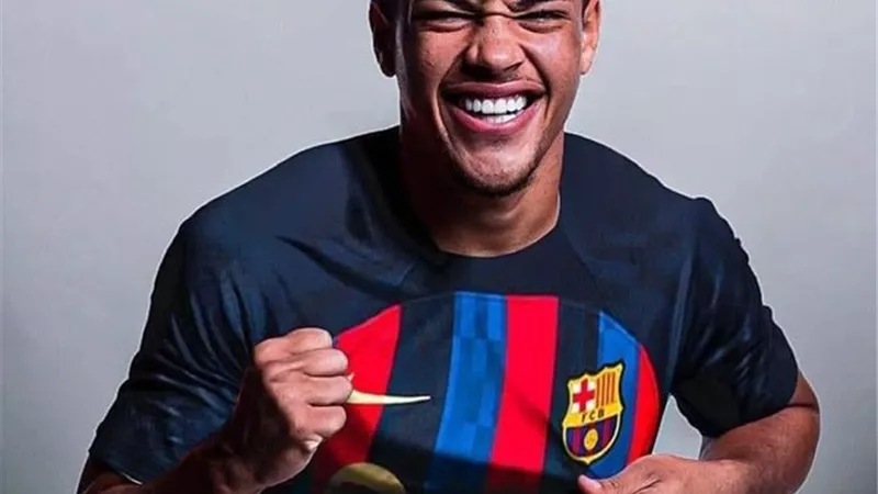 روكي يلبي نداء الكامب نو.. برشلونة يعلن تعاقده مع اللاعب البرازيلي الشاب