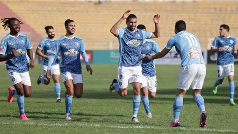 للحفاظ على القمة.. بيراميدز يسعى للابتعاد بصدارة الدوري على حساب البنك الأهلي