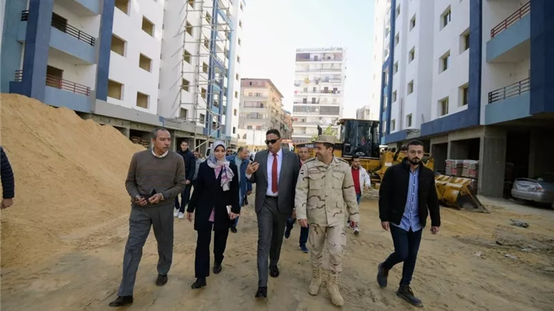 محافظ الدقهلية يتفقد الأعمال الجارية بمشروع مساكن الجلاء