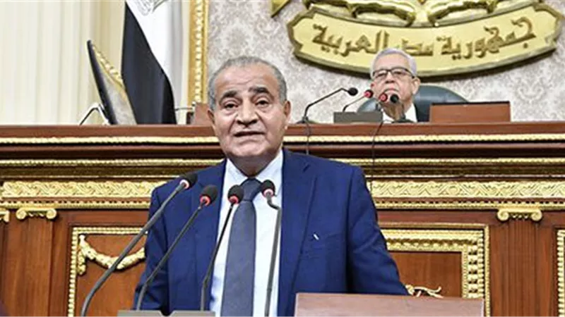 النواب يُحاصر 