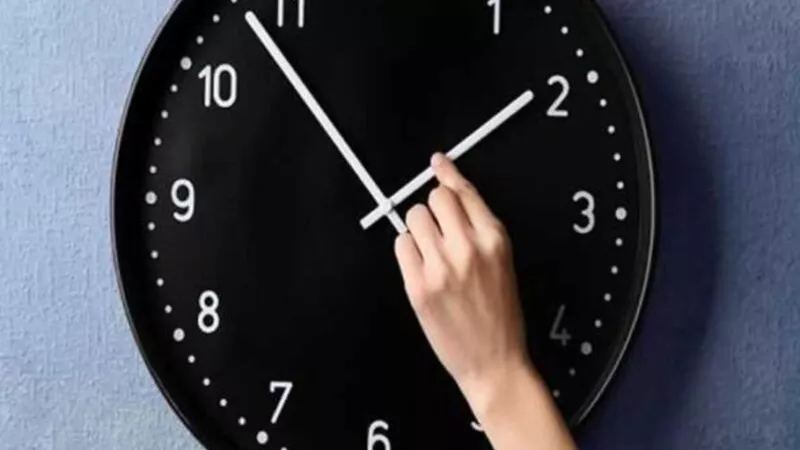 طريقة تغيير التوقيت الصيفي على الموبايل في 4 خطوات